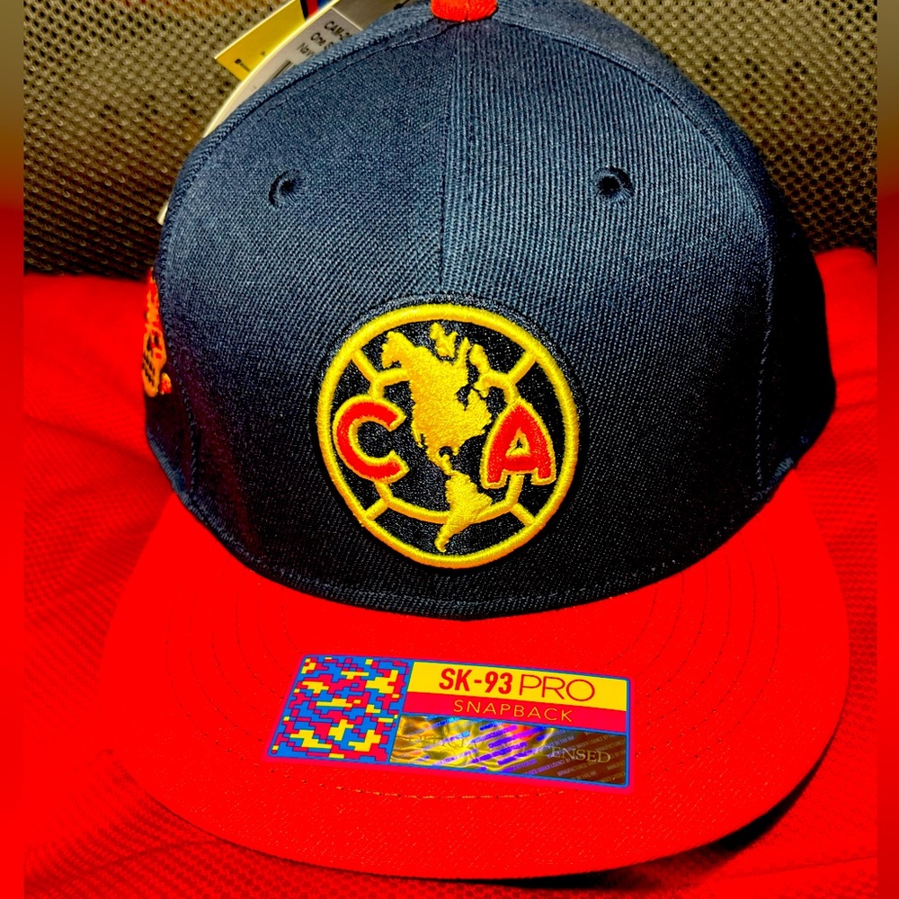 Club America SnapBack with Tags!